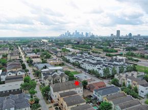 5507 Darling Street, Houston TX 77007