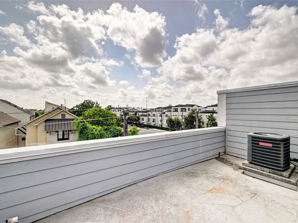 5507 Darling Street, Houston TX 77007