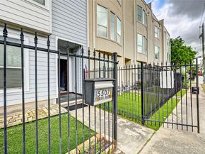 5507 Darling Street, Houston TX 77007
