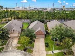 614 Pedernales Street, Webster TX 77598