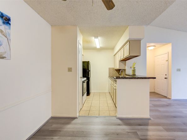2120 El Paseo Street 404, Houston TX 77054