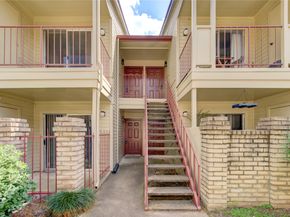 2120 El Paseo Street 404, Houston TX 77054
