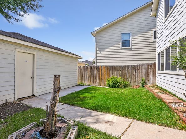 26881 Manor Crest Court, Kingwood TX 77339