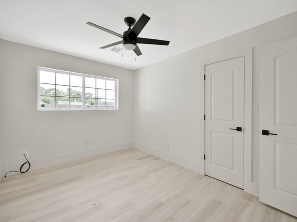 6026 Willowbend Boulevard, Houston TX 77096