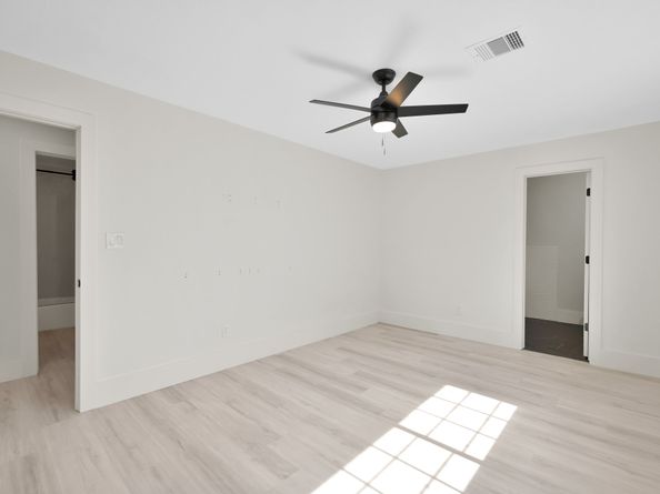 6026 Willowbend Boulevard, Houston TX 77096