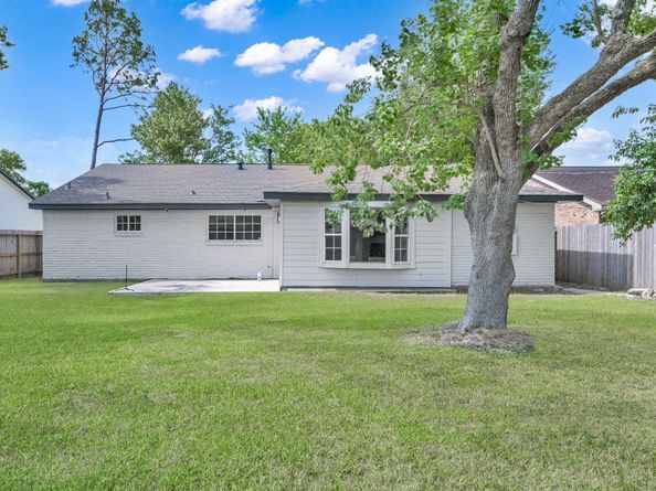 6026 Willowbend Boulevard, Houston TX 77096