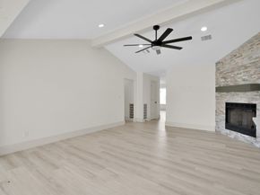 6026 Willowbend Boulevard, Houston TX 77096