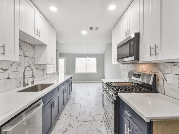 1011 Cedar Post Court, Tomball TX 77375