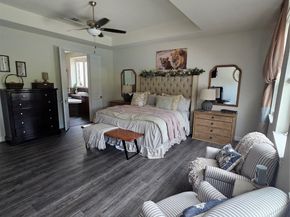 1013 Goose Creek Street, Webster TX 77598