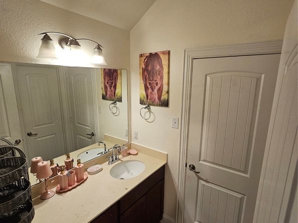 1013 Goose Creek Street, Webster TX 77598
