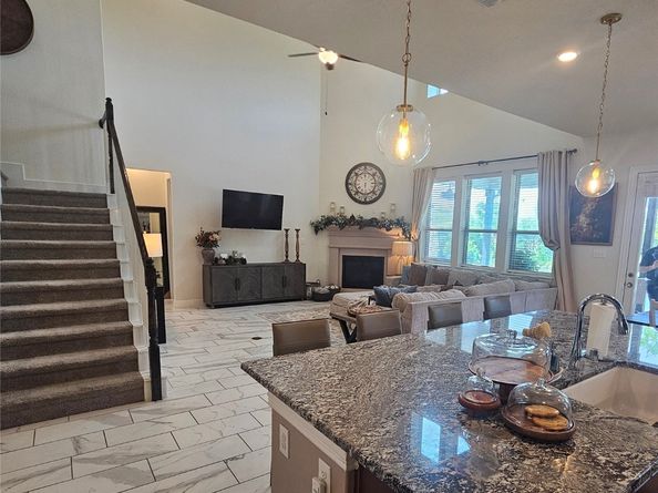 1013 Goose Creek Street, Webster TX 77598