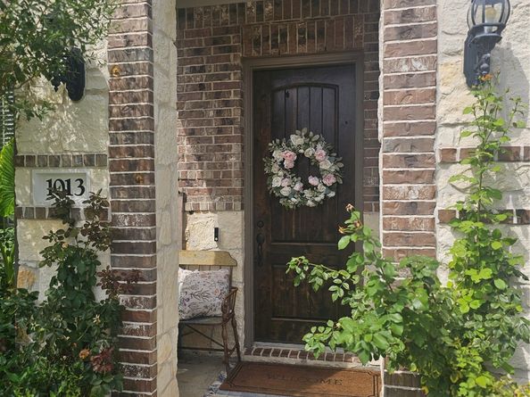 1013 Goose Creek Street, Webster TX 77598