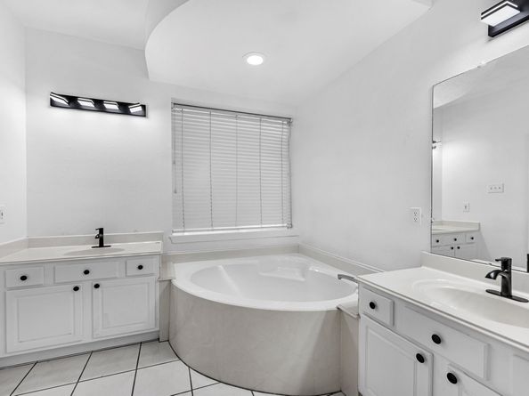126 Oryan Court, Houston TX 77015
