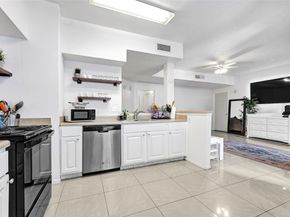 2011 Spenwick Drive 415, Houston TX 77055