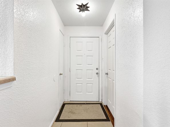 2011 Spenwick Drive 415, Houston TX 77055