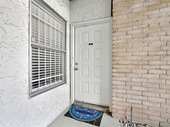 2011 Spenwick Drive 415, Houston TX 77055