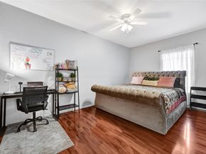 2011 Spenwick Drive 415, Houston TX 77055