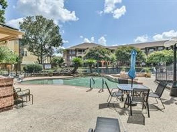 2815 Kings Crossing Drive 319, Houston TX 77345