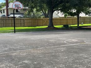14202 Misty Knoll Court, Houston TX 77062