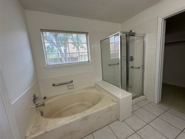 14202 Misty Knoll Court, Houston TX 77062