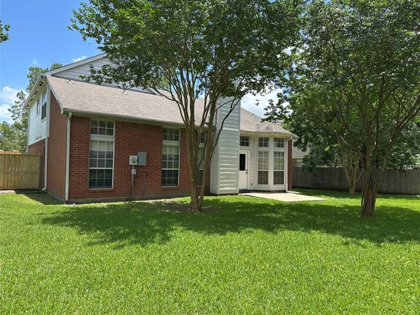 14202 Misty Knoll Court, Houston TX 77062