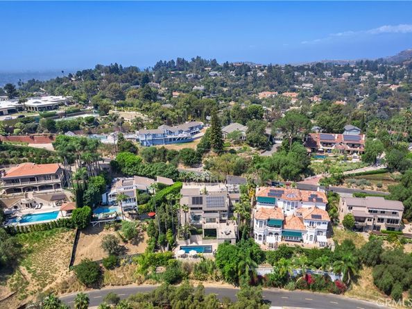 11292 Vista Del Lago, North Tustin CA 92705