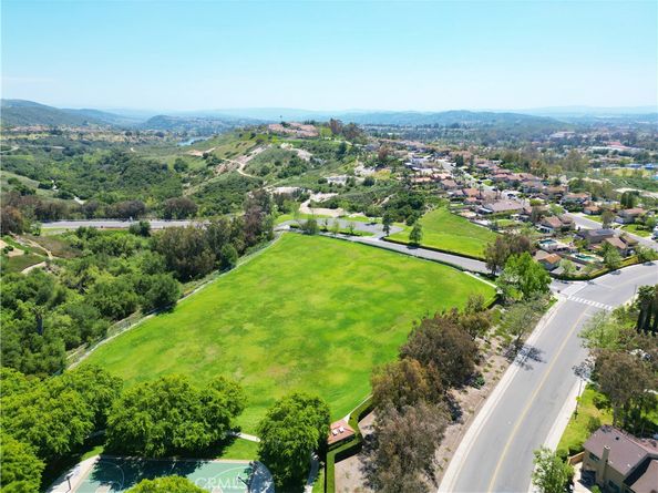 21036 Pennington Lane, Trabuco Canyon CA 92679