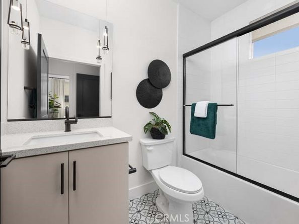 7228 Alchemy Circle, Huntington Beach CA 92647