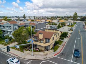 7611 Warner Avenue, Huntington Beach CA 92647