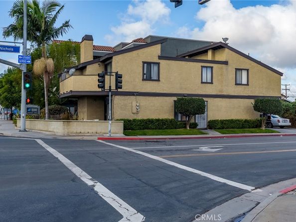 7611 Warner Avenue, Huntington Beach CA 92647