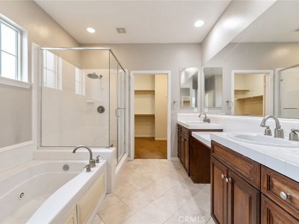 77 Hallmark, Irvine CA 92620