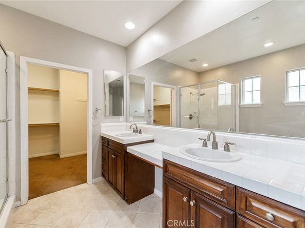 77 Hallmark, Irvine CA 92620