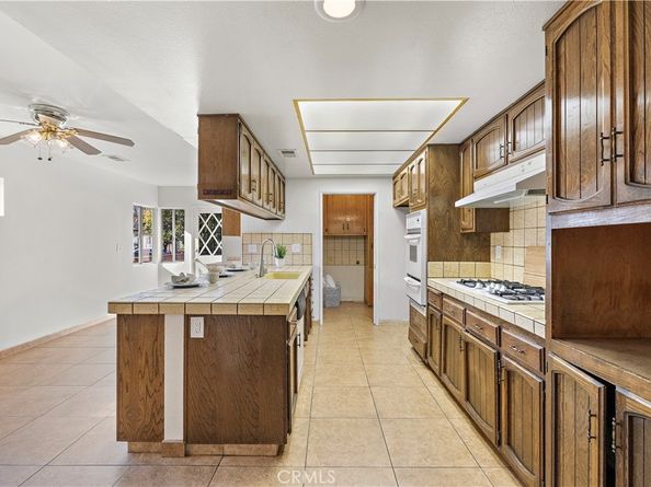 552 N Broadmoor Avenue, West Covina CA 91790