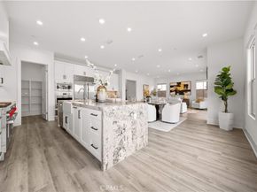 59 Longchamp, Irvine CA 92602