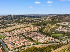 59 Longchamp, Irvine CA 92602