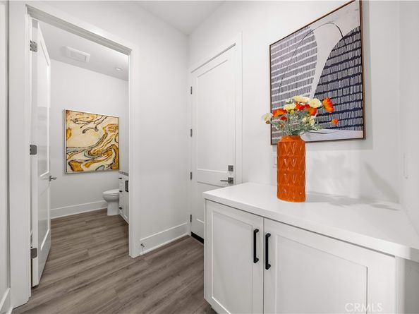 59 Longchamp, Irvine CA 92602