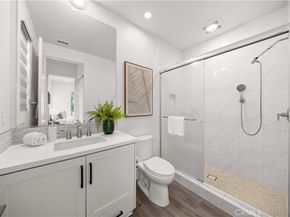 59 Longchamp, Irvine CA 92602