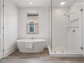 59 Longchamp, Irvine CA 92602