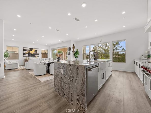 59 Longchamp, Irvine CA 92602