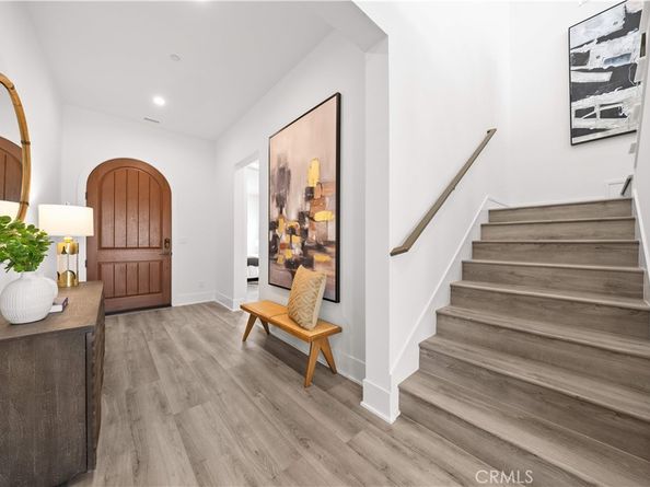 59 Longchamp, Irvine CA 92602