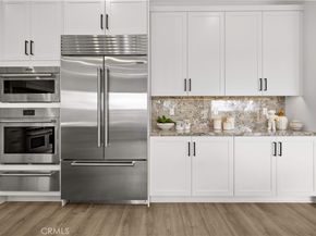 59 Longchamp, Irvine CA 92602