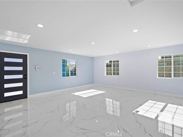 14712 Newland Street, Midway City CA 92655