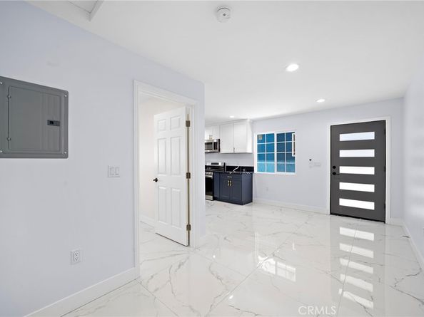 14712 Newland Street, Midway City CA 92655