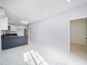 14712 Newland Street, Midway City CA 92655