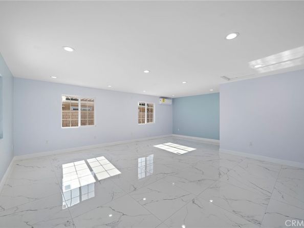 14712 Newland Street, Midway City CA 92655