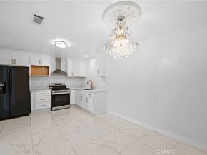 14712 Newland Street, Midway City CA 92655