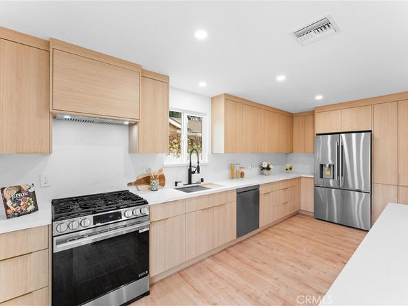 22851 Vose Street, West Hills CA 91307