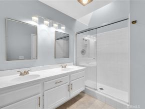 4 Wellesley, Irvine CA 92612