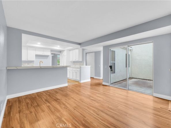 4 Wellesley, Irvine CA 92612