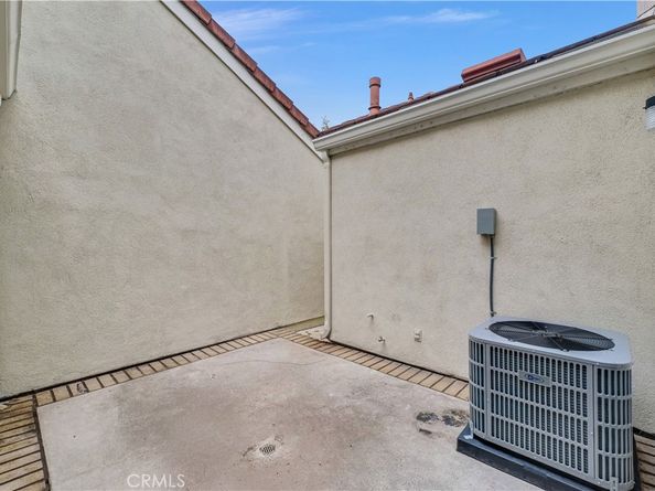 4 Wellesley, Irvine CA 92612